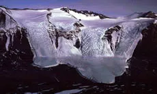 https://nsidc.org/sites/default/files/cryosphere/glossary/icefall.jpg icefall.jpg